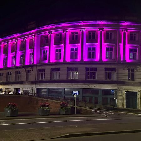 Belvilla Newport City Centre Hotel - Lifestyle Ngoại thất bức ảnh
