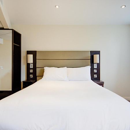Belvilla Newport City Centre Hotel - Lifestyle Ngoại thất bức ảnh