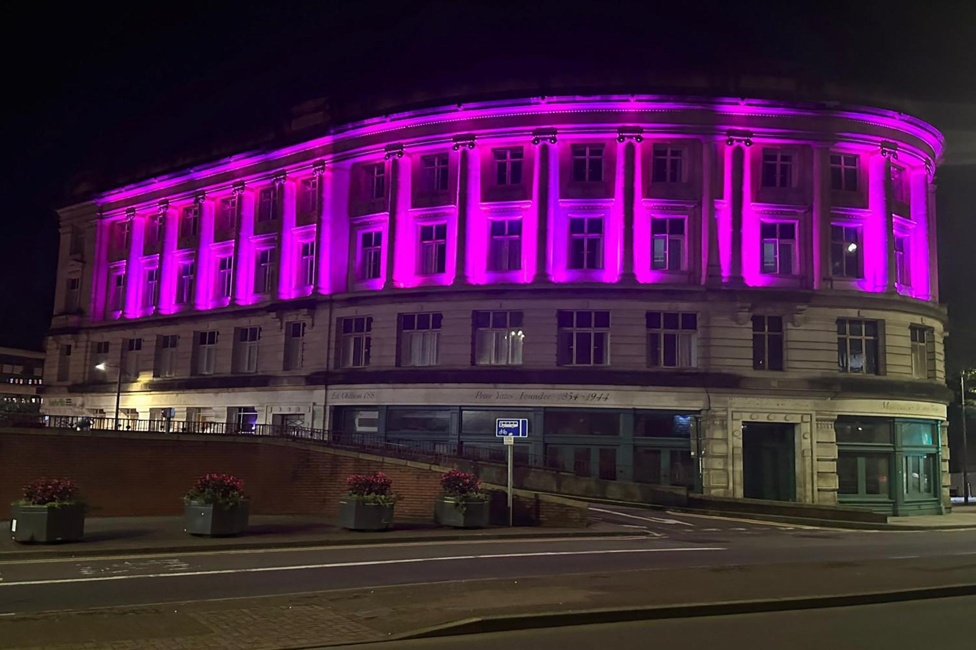 Belvilla Newport City Centre Hotel - Lifestyle Ngoại thất bức ảnh