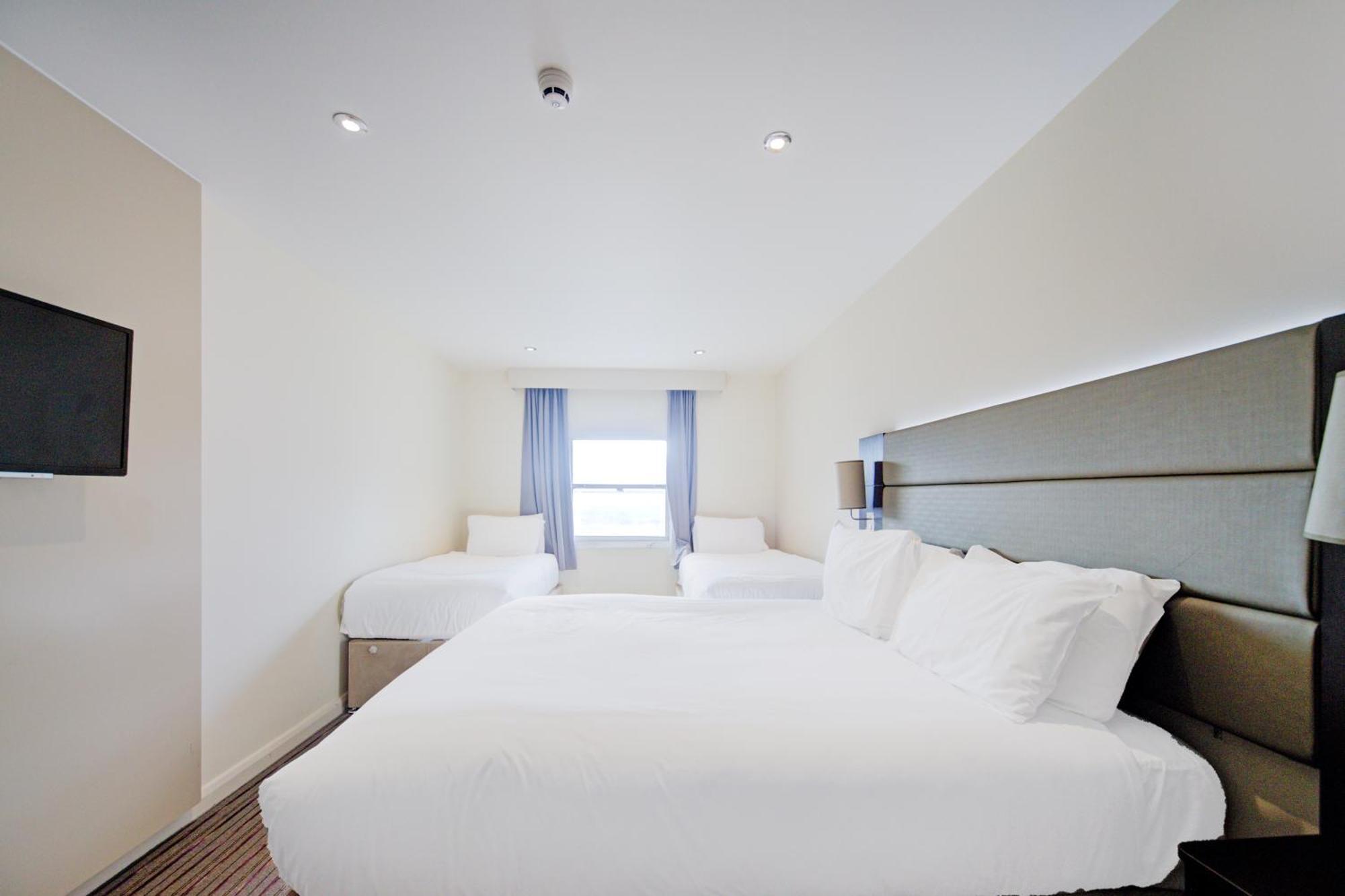Belvilla Newport City Centre Hotel - Lifestyle Ngoại thất bức ảnh
