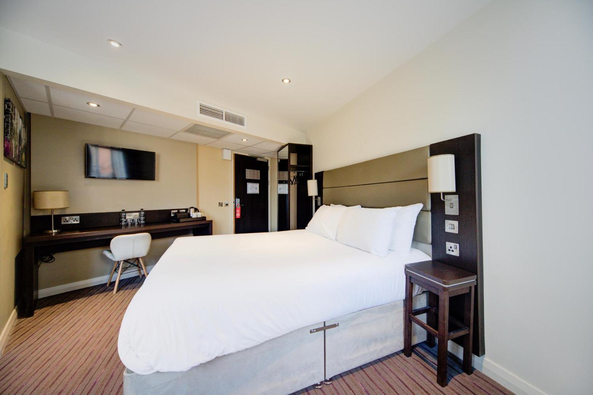 Belvilla Newport City Centre Hotel - Lifestyle Ngoại thất bức ảnh