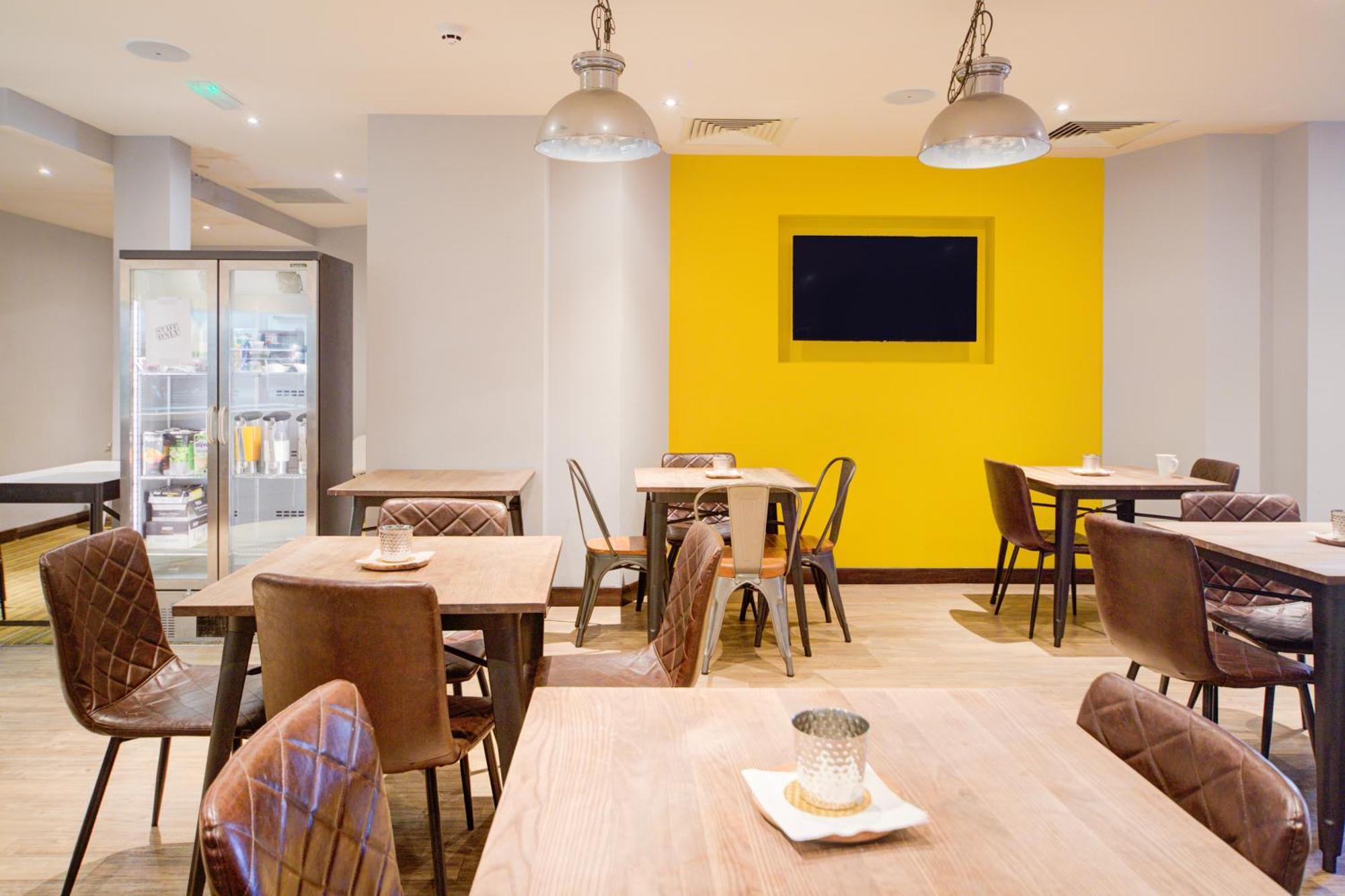 Belvilla Newport City Centre Hotel - Lifestyle Ngoại thất bức ảnh